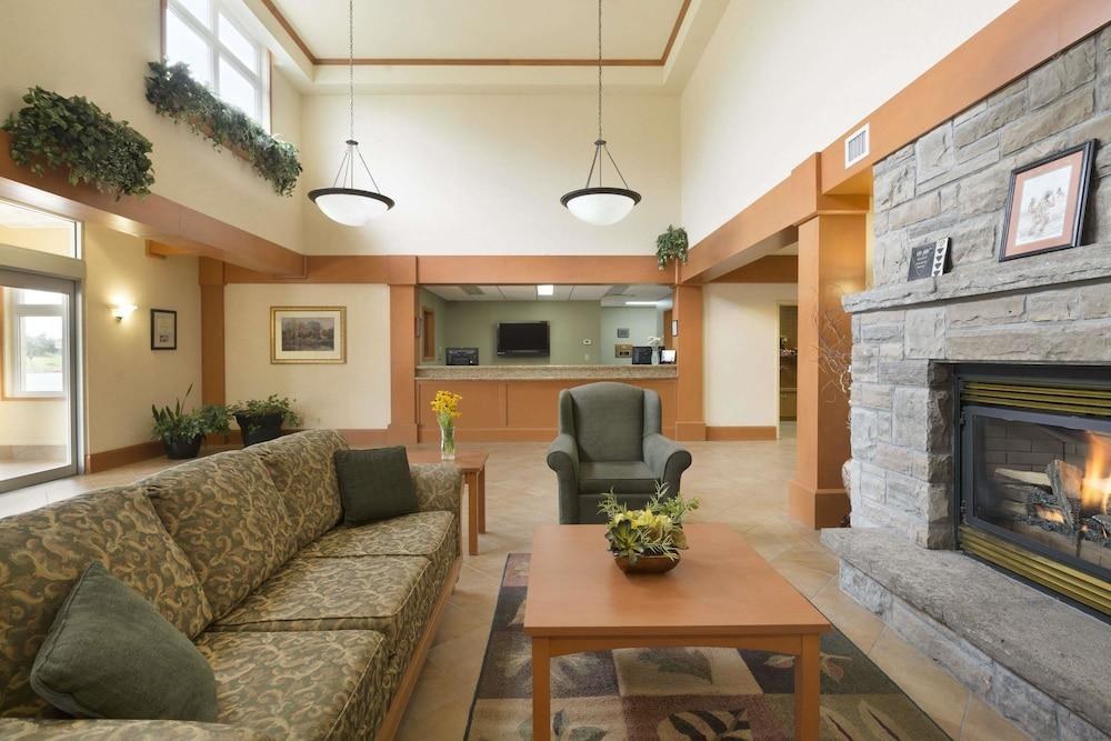 DAYS INN - ORILLIA photo 4