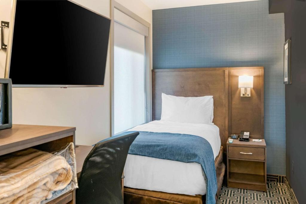 Quality Inn Centre-Ville photo 1