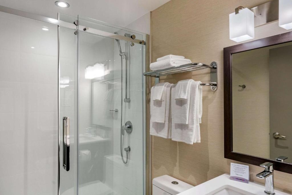 Quality Inn Centre-Ville photo 3