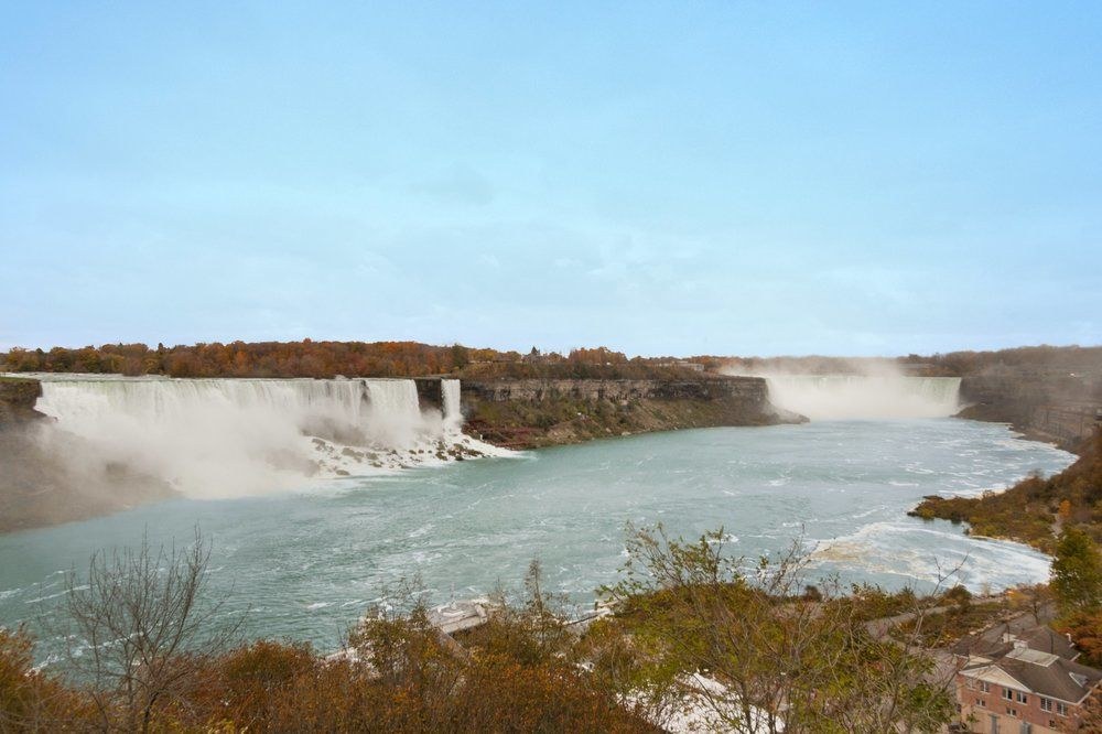 DAYS INN BY WYNDHAM NIAGARA FALLS NEAR THE FALLS photo 1
