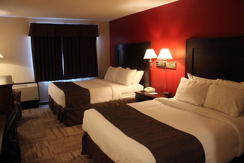 DAYS INN SWIFT CURRENT photo 1