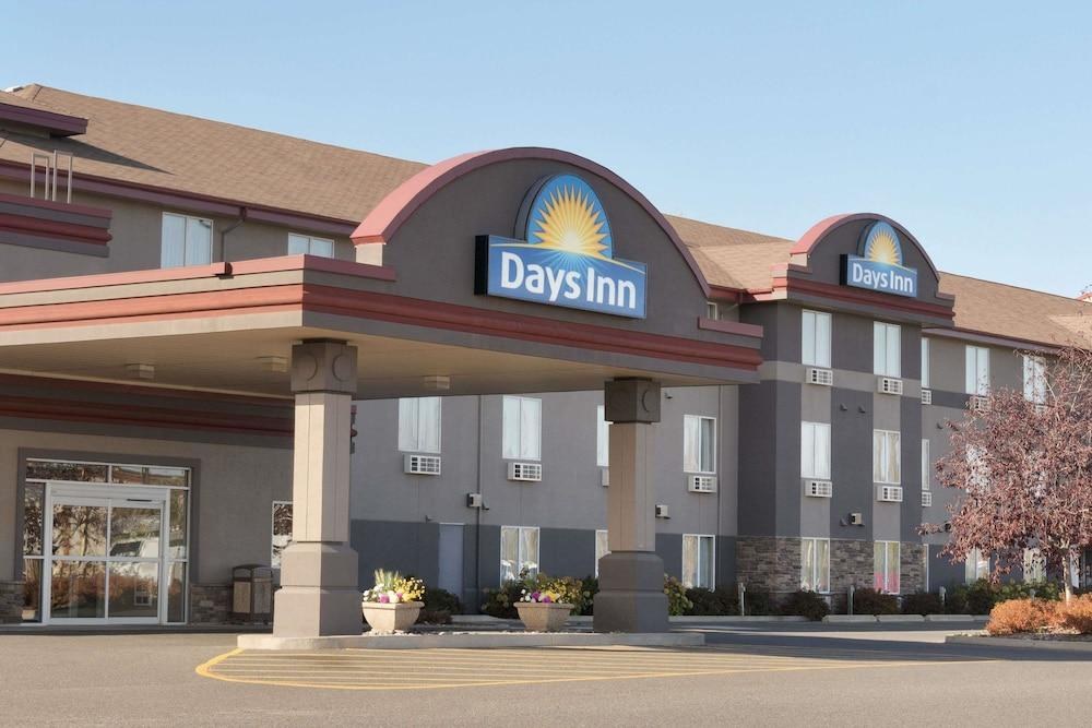 DAYS INN & SUITES BY WYNDHAM THUNDER BAY photo 4