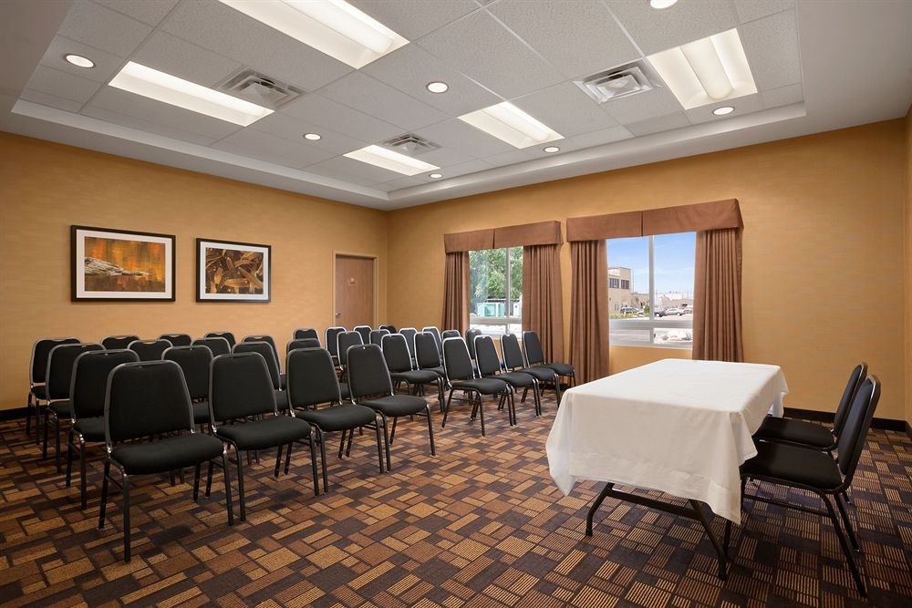 DAYS INN & SUITES BY WYNDHAM WINNIPEG AIRPORT MANITOBA