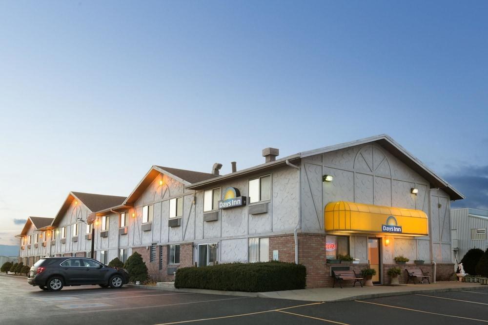 Days Inn Wallaceburg photo 4