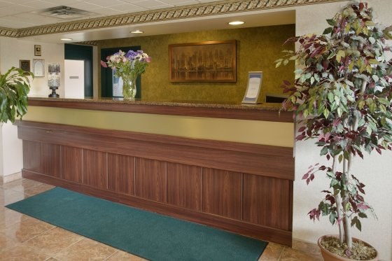 COMFORT SUITES DOWNTOWN photo 1