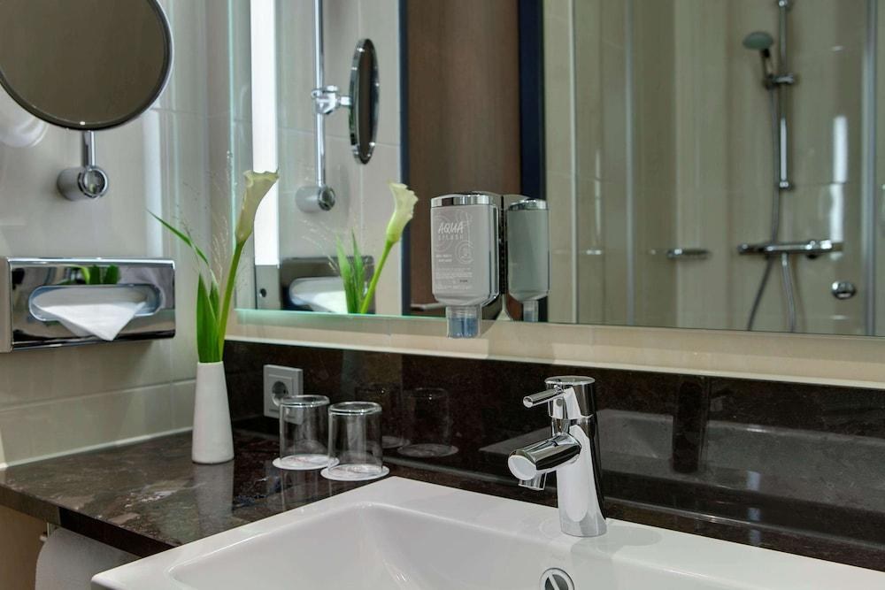 InterCity Hotel Berlin Hauptbahnhof photo 4