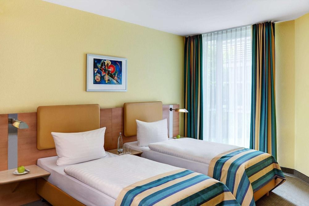 INTERCITYHOTEL DUESSELDORF photo 3
