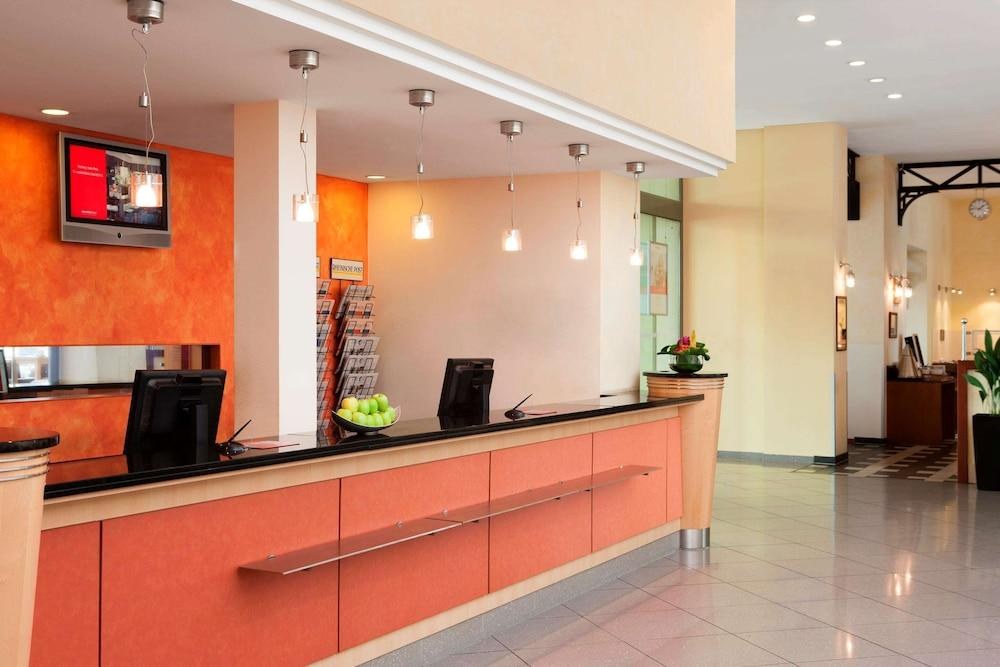 INTERCITYHOTEL DUESSELDORF photo 4