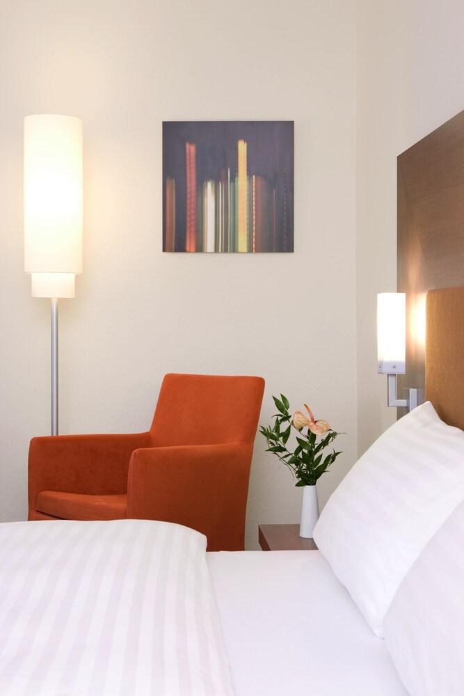 INTERCITYHOTEL ESSEN photo 2