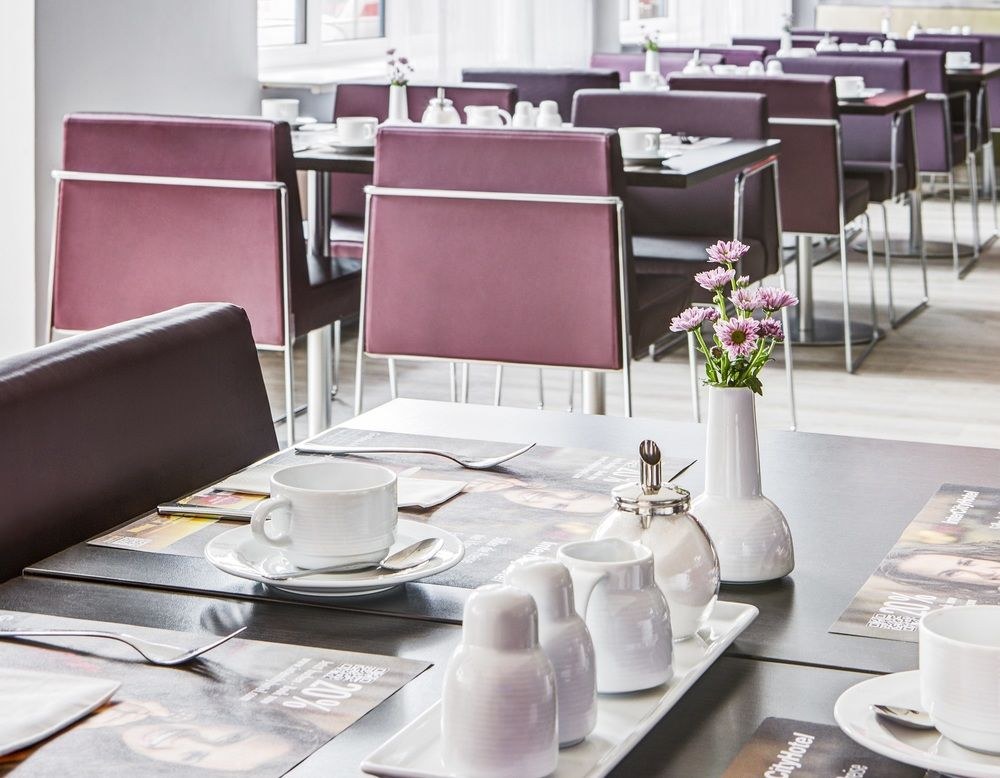 INTERCITYHOTEL HAMBURG-ALTONA photo 1