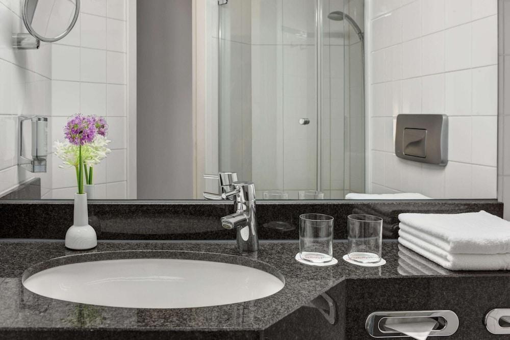 INTERCITYHOTEL KIEL photo 4