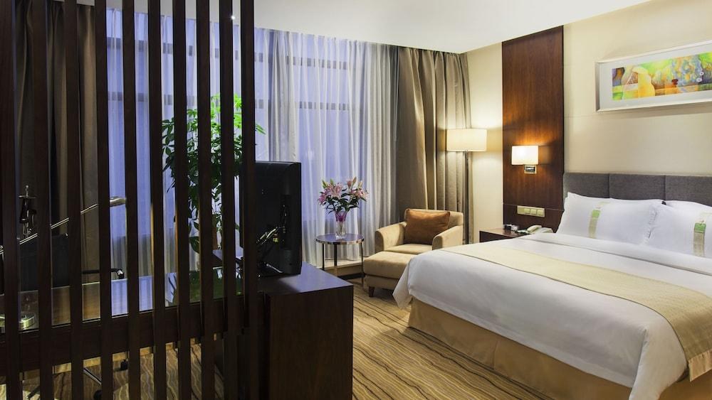 Holiday Inn Taicang City Centre photo 4