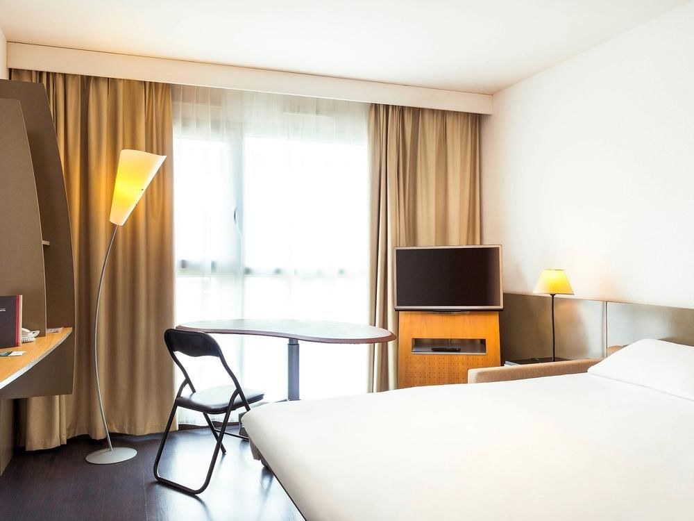 APARTHOTEL ADAGIO ANNECY CENTRE photo 1
