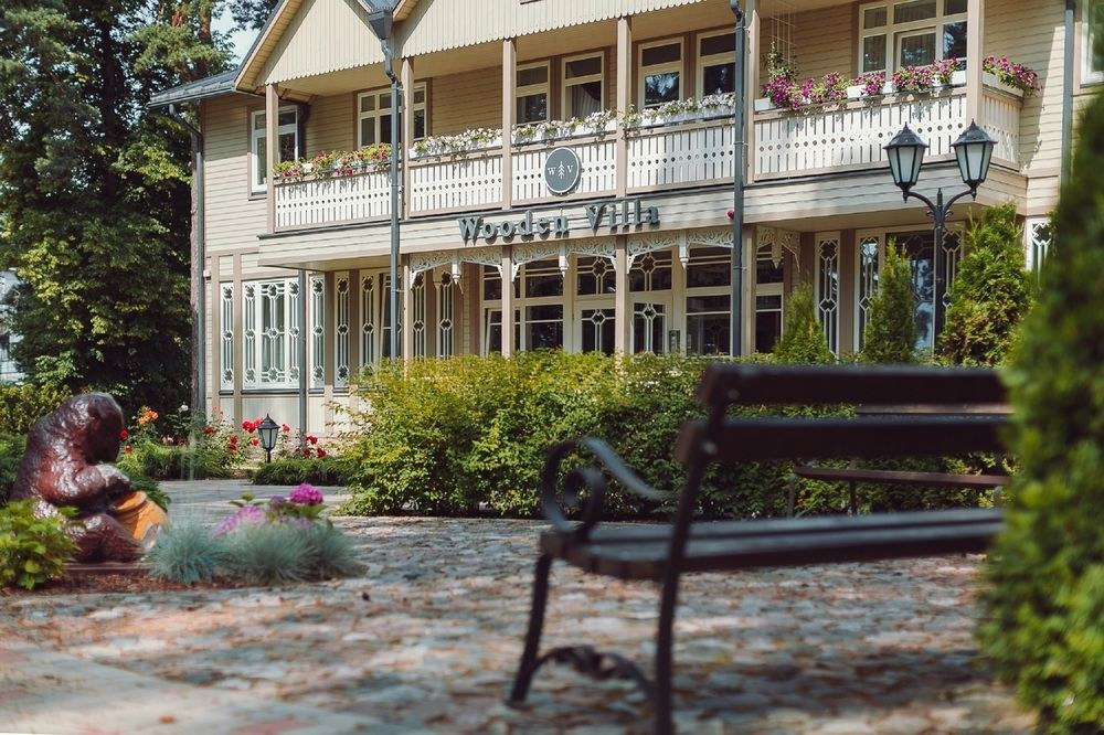 WOODEN VILLA