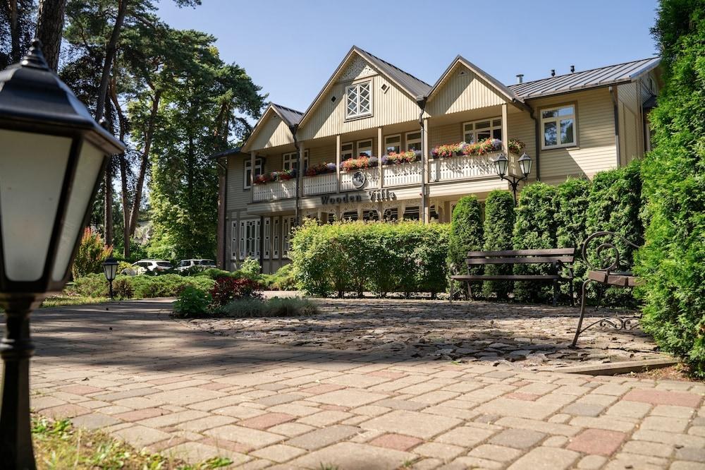 WOODEN VILLA photo 2