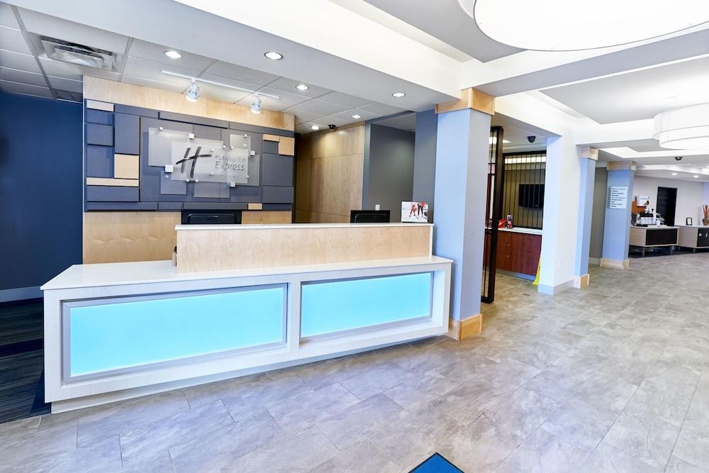 HOLIDAY INN EXPRESS  & SUITES DIEPPE AIRPORT photo 3
