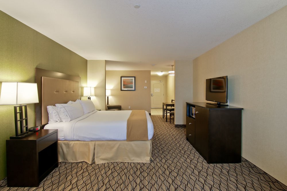 Wingate by Wyndham Fort Saskatchewan photo 1