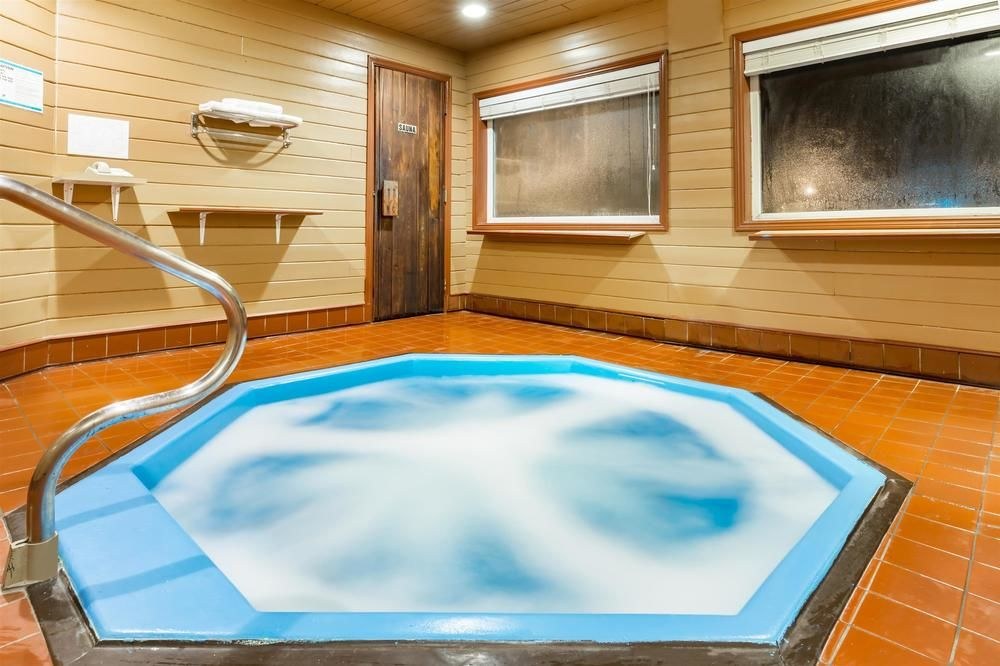 HOWARD JOHNSON FORT SAINT JOHN