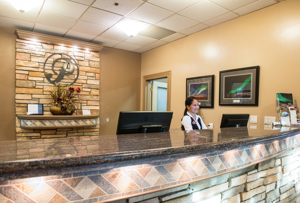 PODOLLAN INN REZ-IDENCE FORT MCMURRAY photo 1