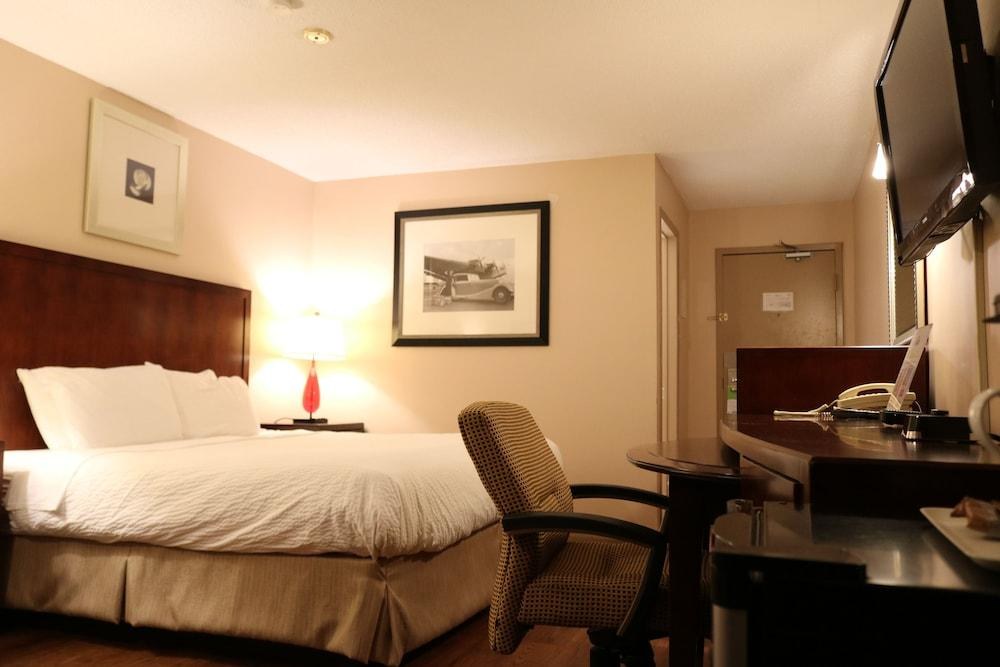 Days Inn by Wyndham Fredericton photo 4