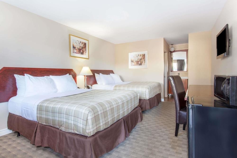 HOWARD JOHNSON INN KINGSTON photo 4