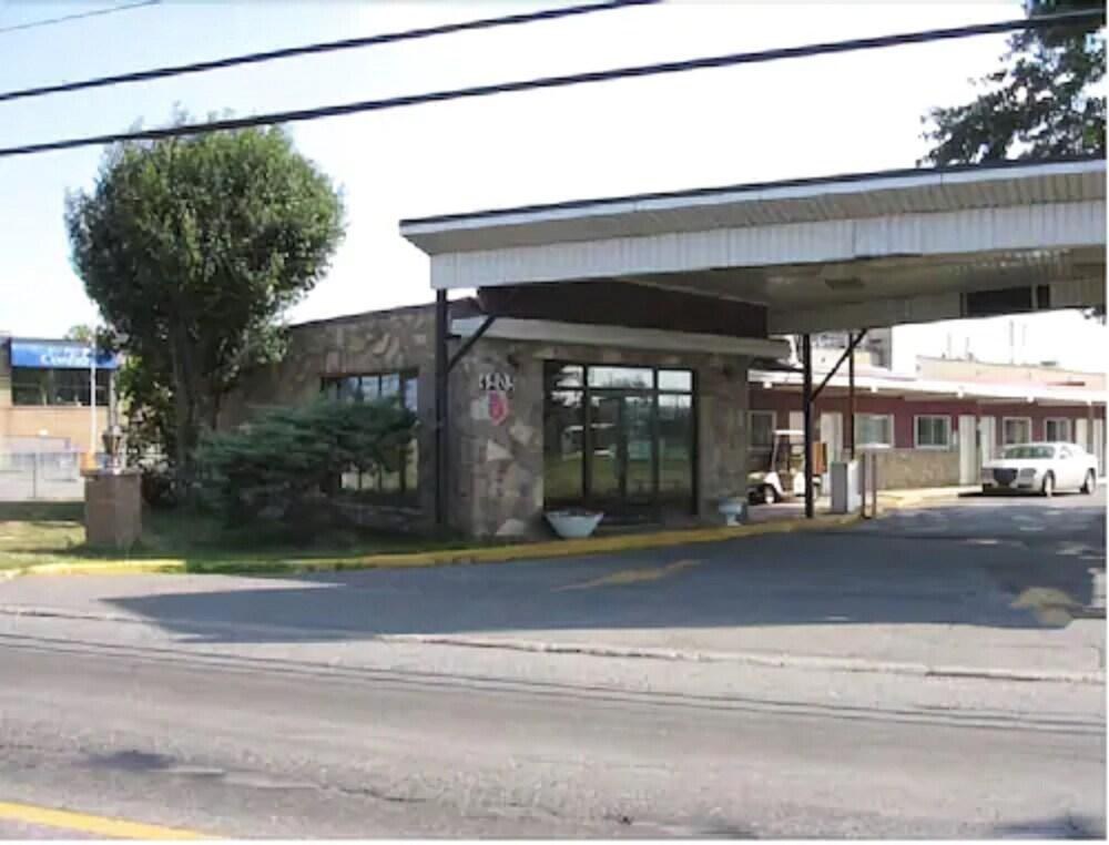 GRAND MOTEL ST-HUBERT photo 2