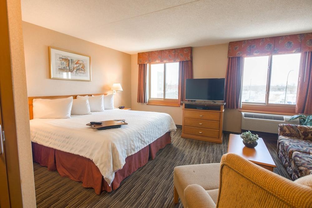 HUMPHRY INN & SUITES WINNIPEG photo 2