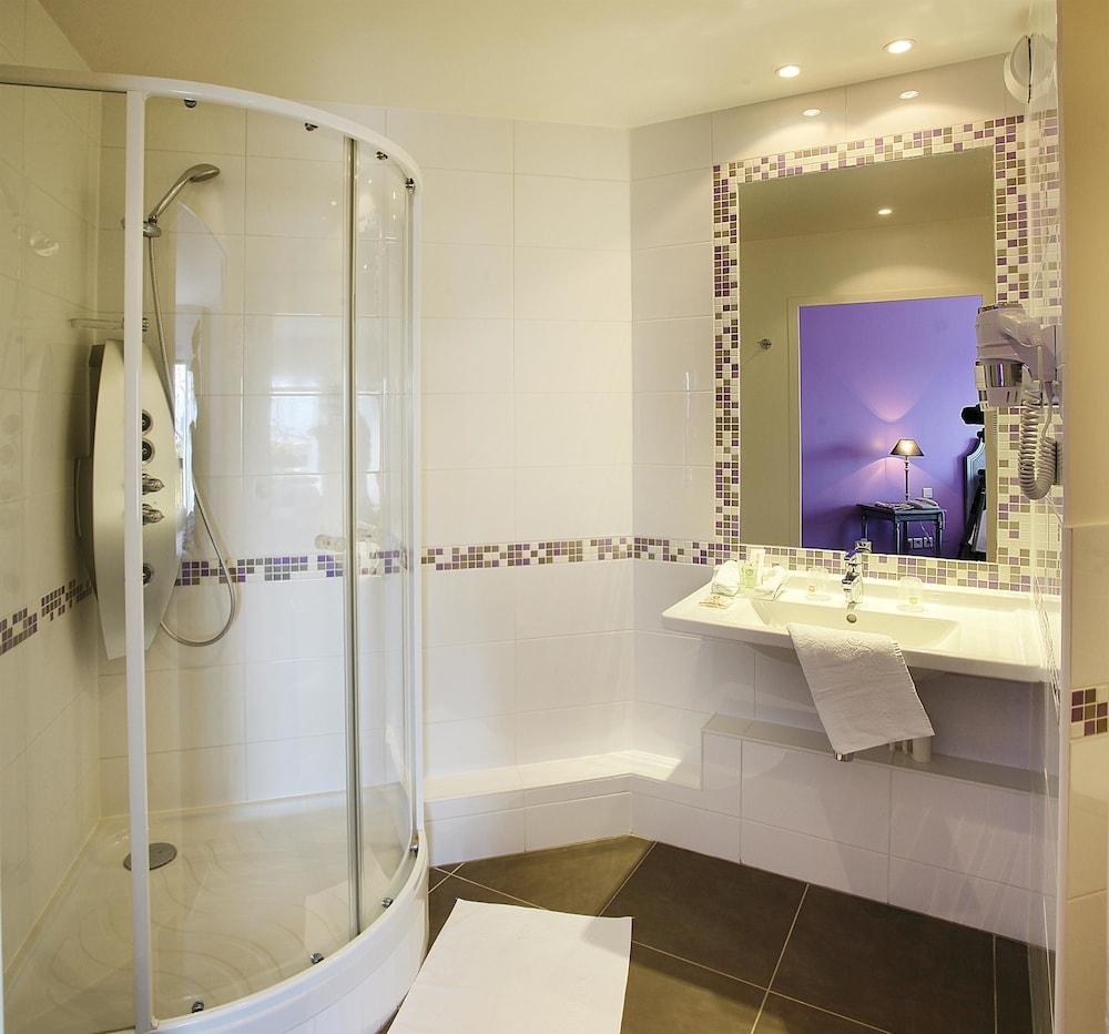 Best Western Plus Hostellerie Du Vallon photo 2