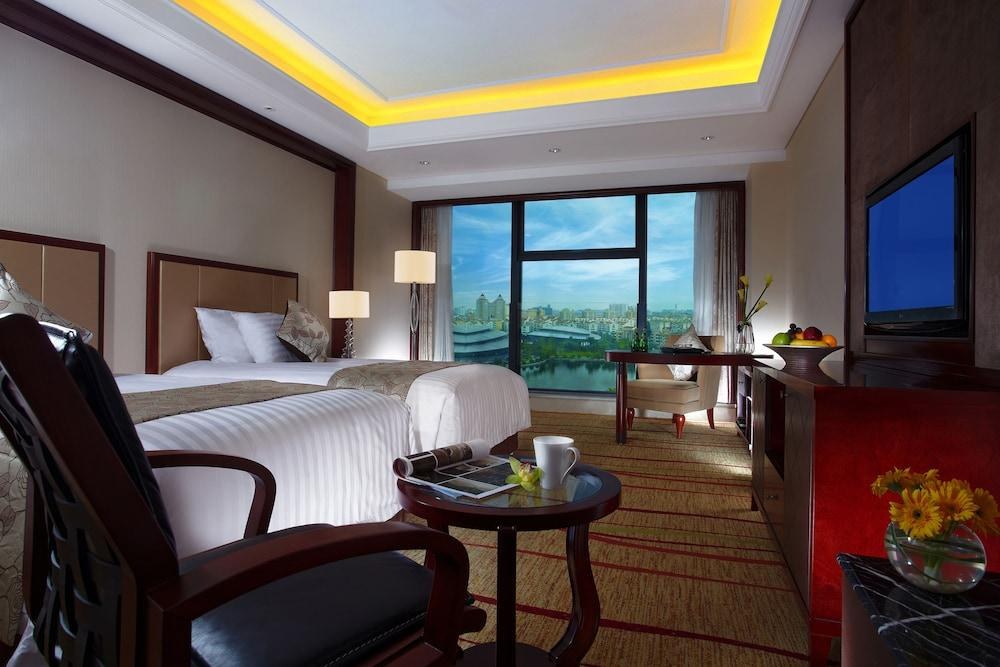 SANLI NEW CENTURY GRAND photo 2