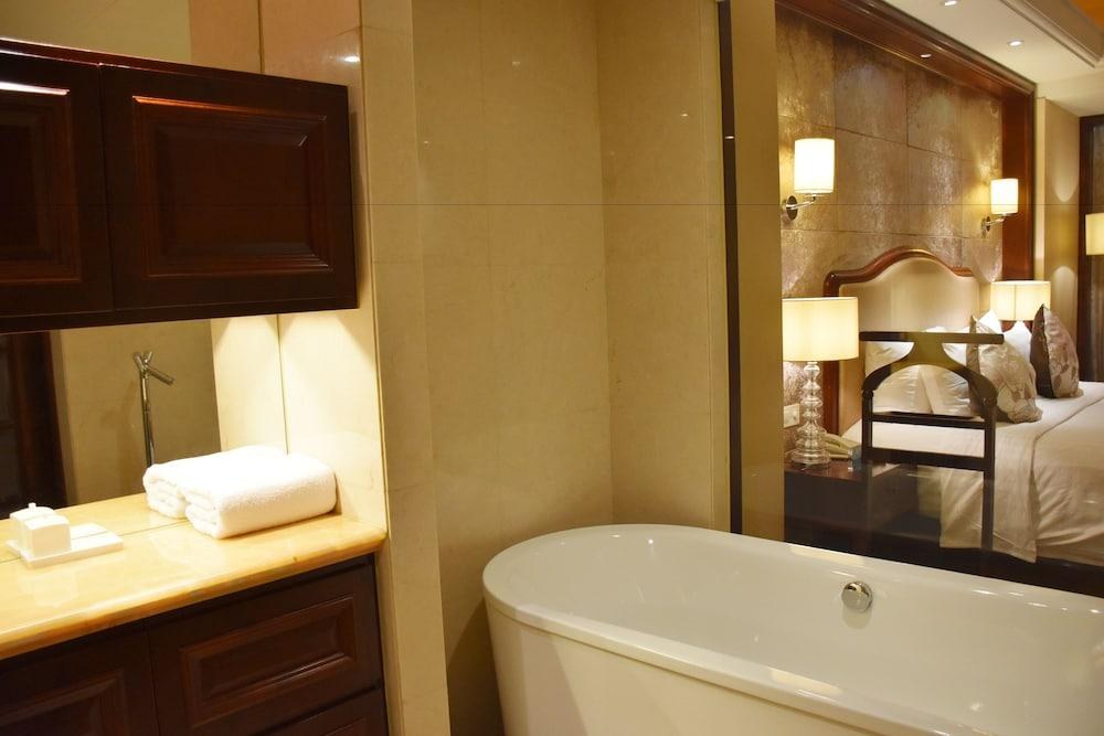 SANLI NEW CENTURY GRAND photo 3
