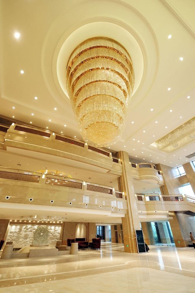 SANLI NEW CENTURY GRAND photo 4