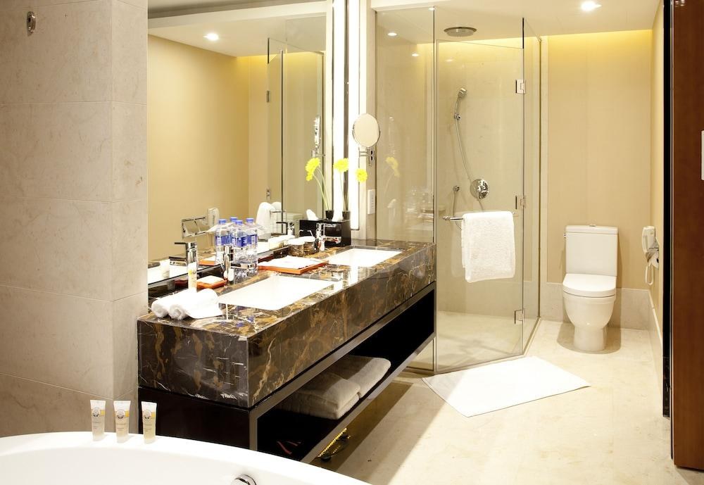 PULLMAN CHANGAN photo 4