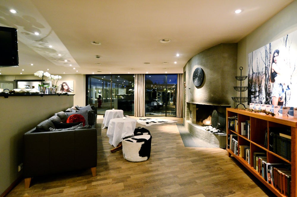 JAREN HOTEL
