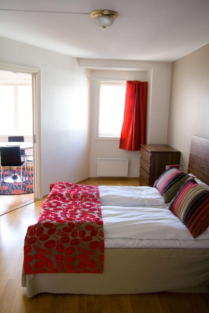 SURE HOTEL STUDIO BY BEST WESTERN OLE BULL photo 2