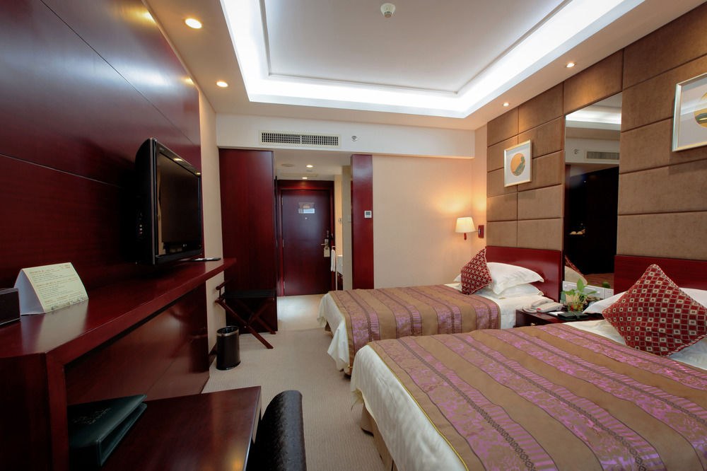 YANLING photo 1
