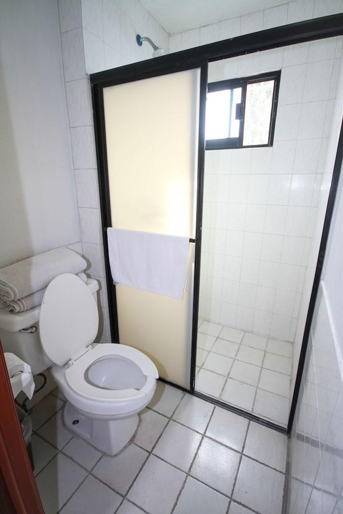Hotel Arboledas Industrial photo 3