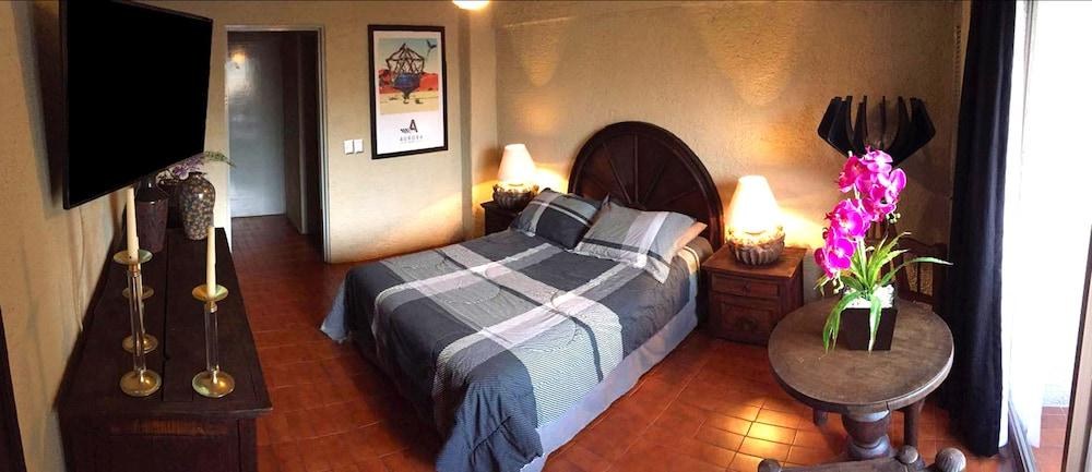 Aurora Suites photo 2