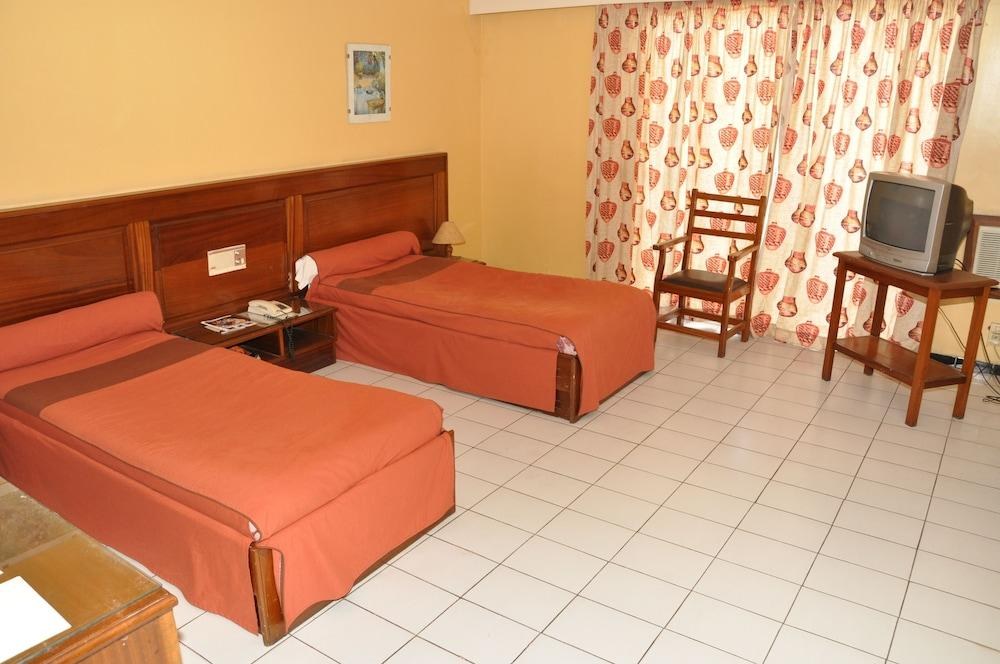 HOTEL BARAKA photo 2
