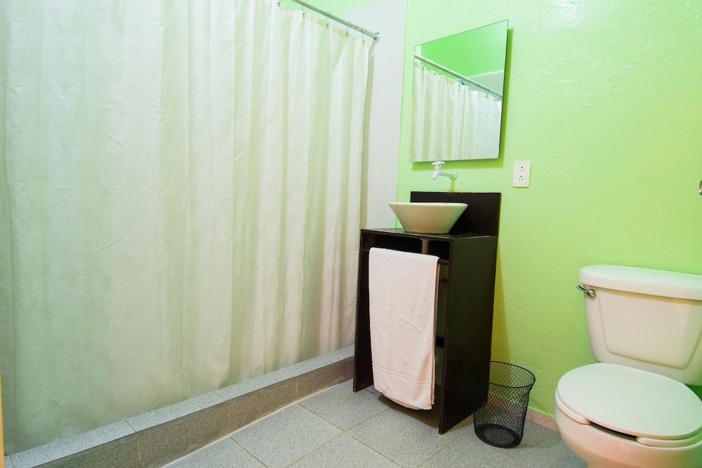 HOSTEL AMIGO SUITES photo 4