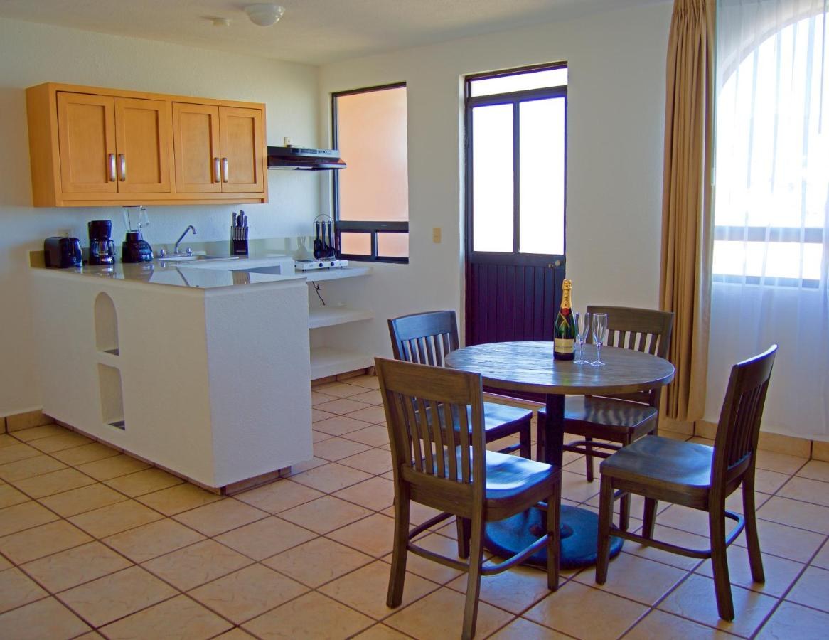 SUNROCK HOTEL & SUITES photo 1