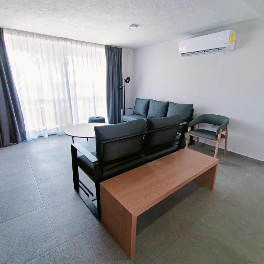 SUNROCK HOTEL & SUITES photo 2
