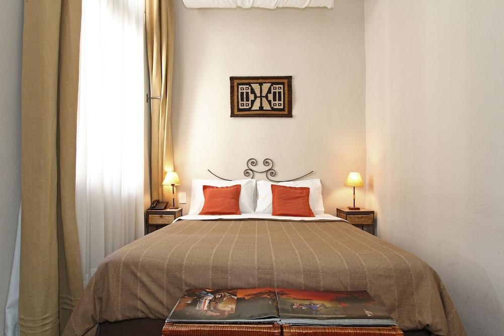 A Hotel photo 1