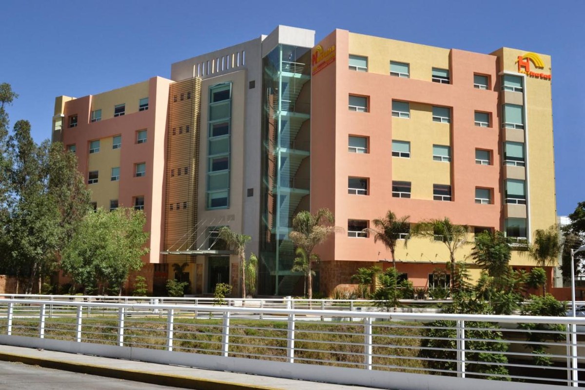 HOSTALIA HOTEL EXPO & BUSINESS CLASS