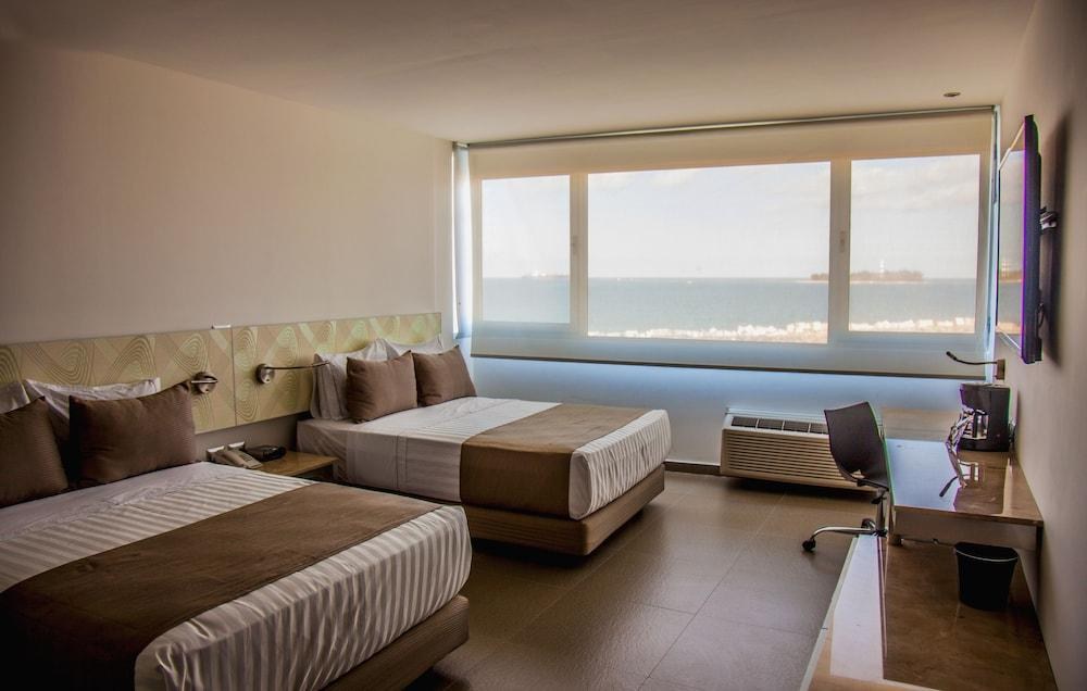 Hotel Punta Azul photo 4