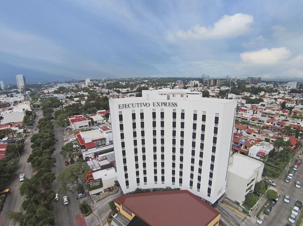 Ejecutivo Express Consulado photo 4