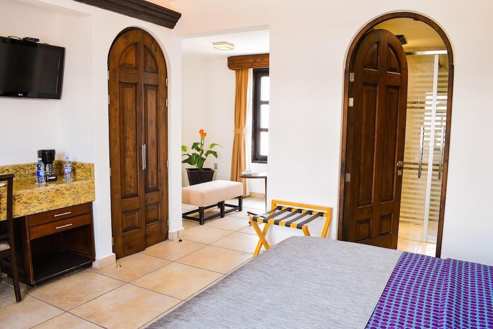 The Latit Hotel Querétaro photo 2