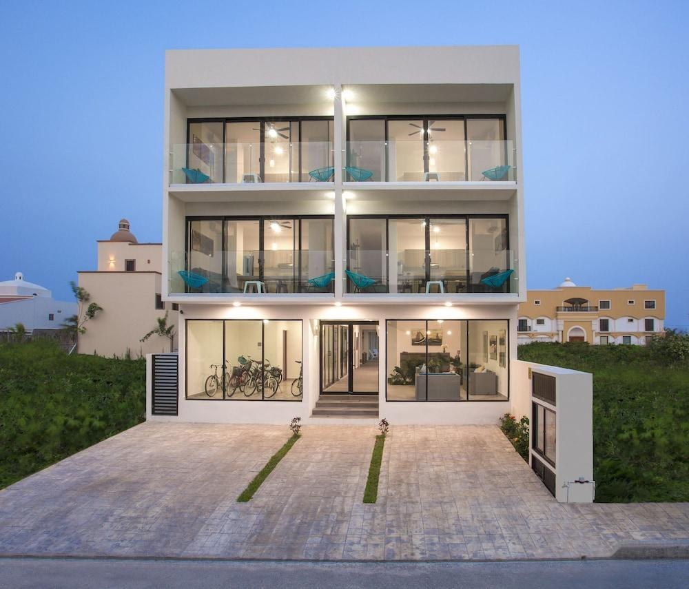 VELA'S CONDOS photo 3