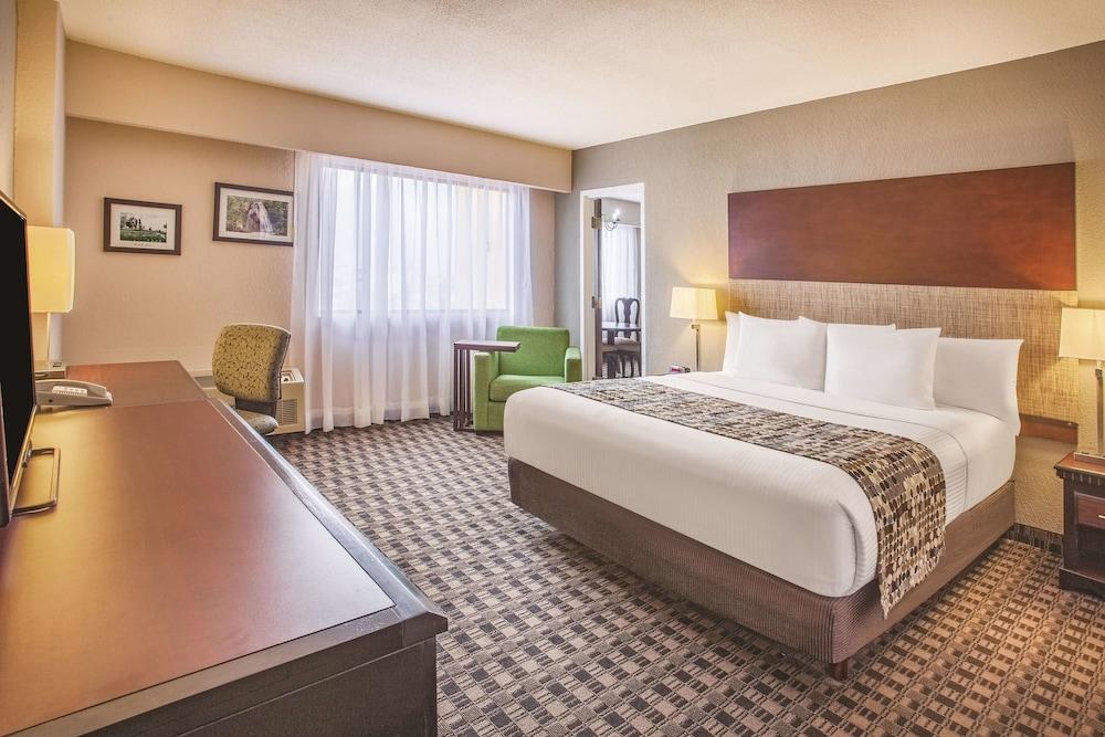 CHN HOTEL MONTERREY NORTE, TRADEMARK BY WYNDHAM photo 2