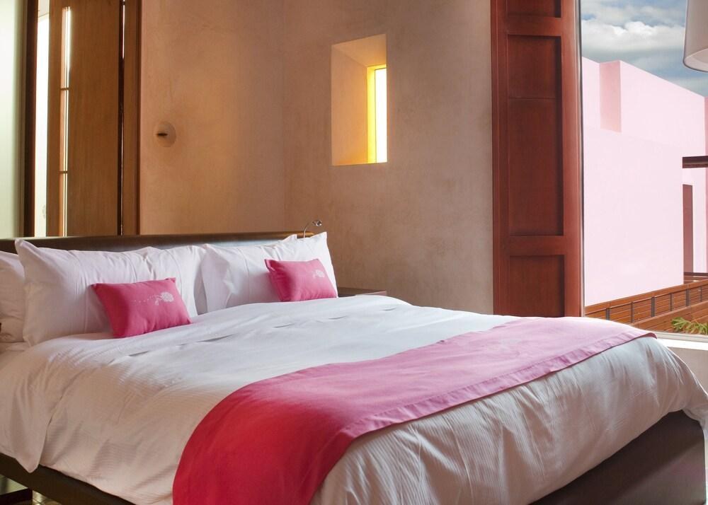 Rosas & Xocolate Boutique Hotel + Spa photo 4