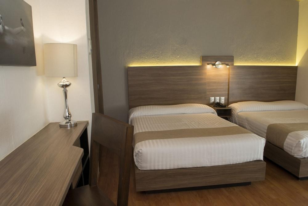 Hotel Villa del Sol Expo photo 4